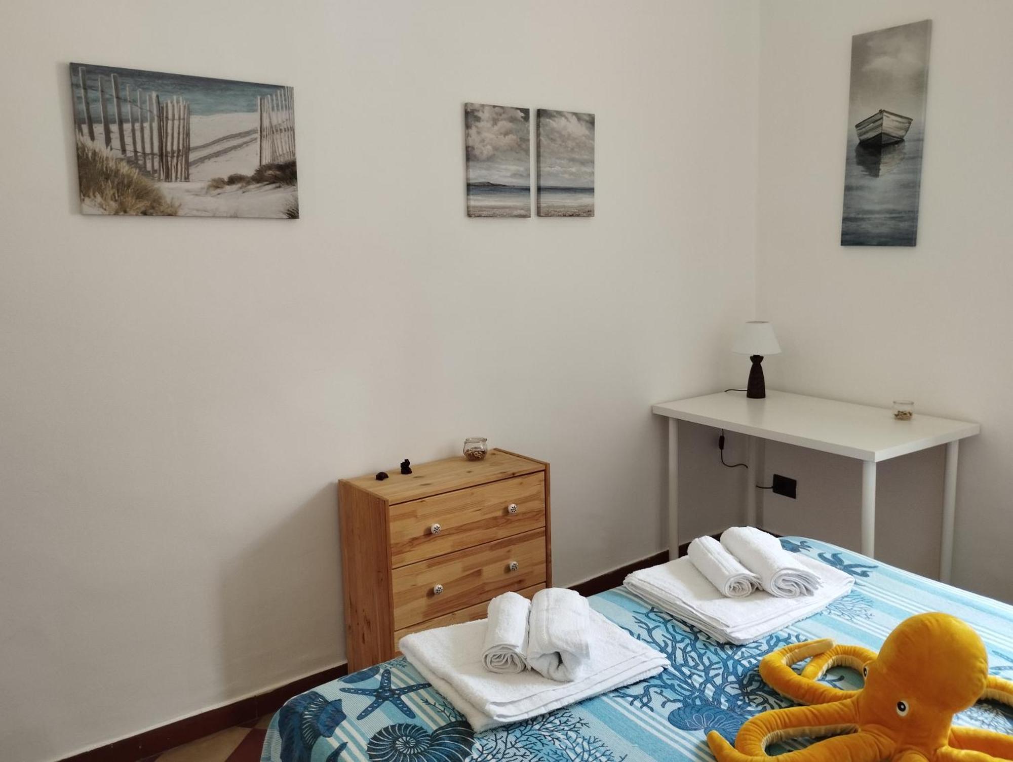 Andrea'S Guesthouse คาตาเนีย ภายนอก รูปภาพ